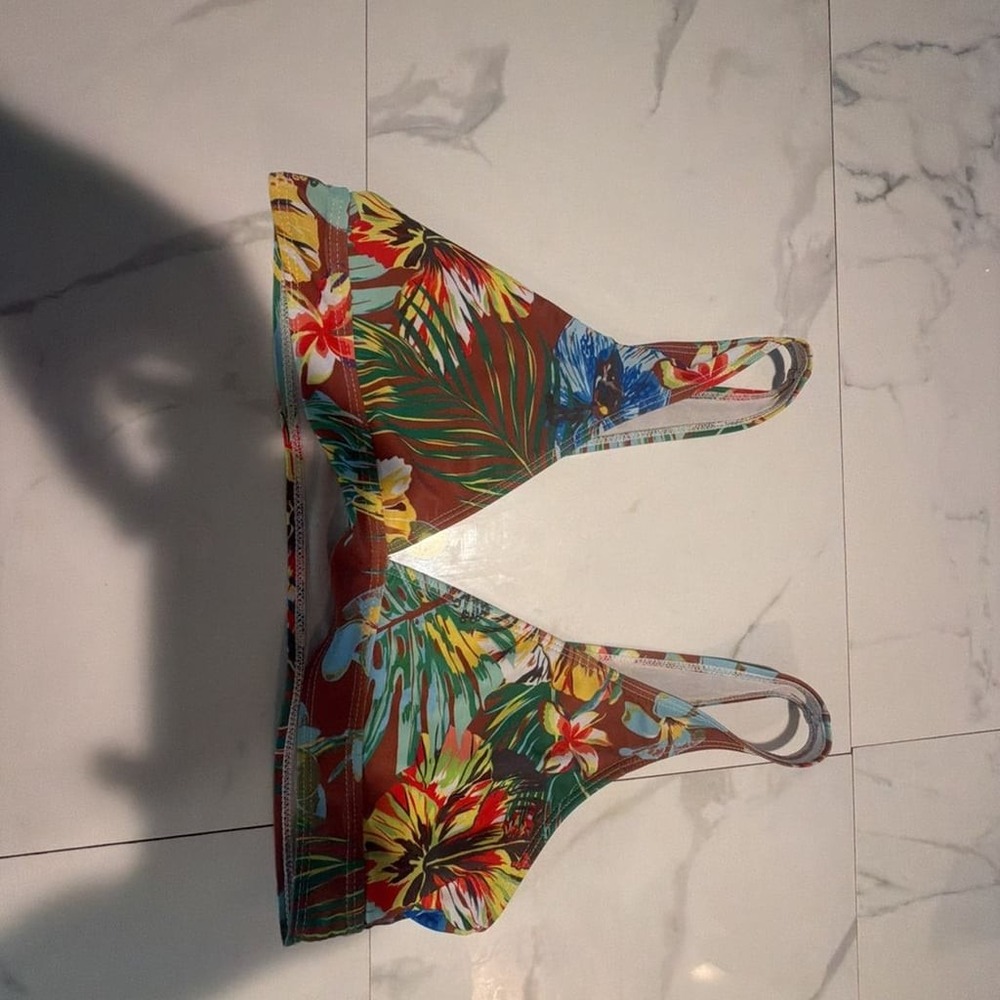 Urbanic Tropical Floral Print Bikini Top Size Large